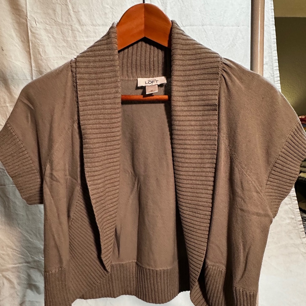 Women's Ann Taylor Loft Green Short Sleeve Sweater Cardigan (Petite M)